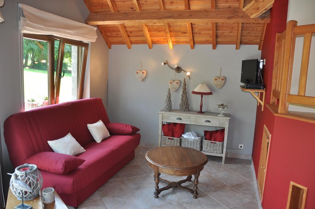 Gite Du Vieux Pommier Herbeumont Room photo