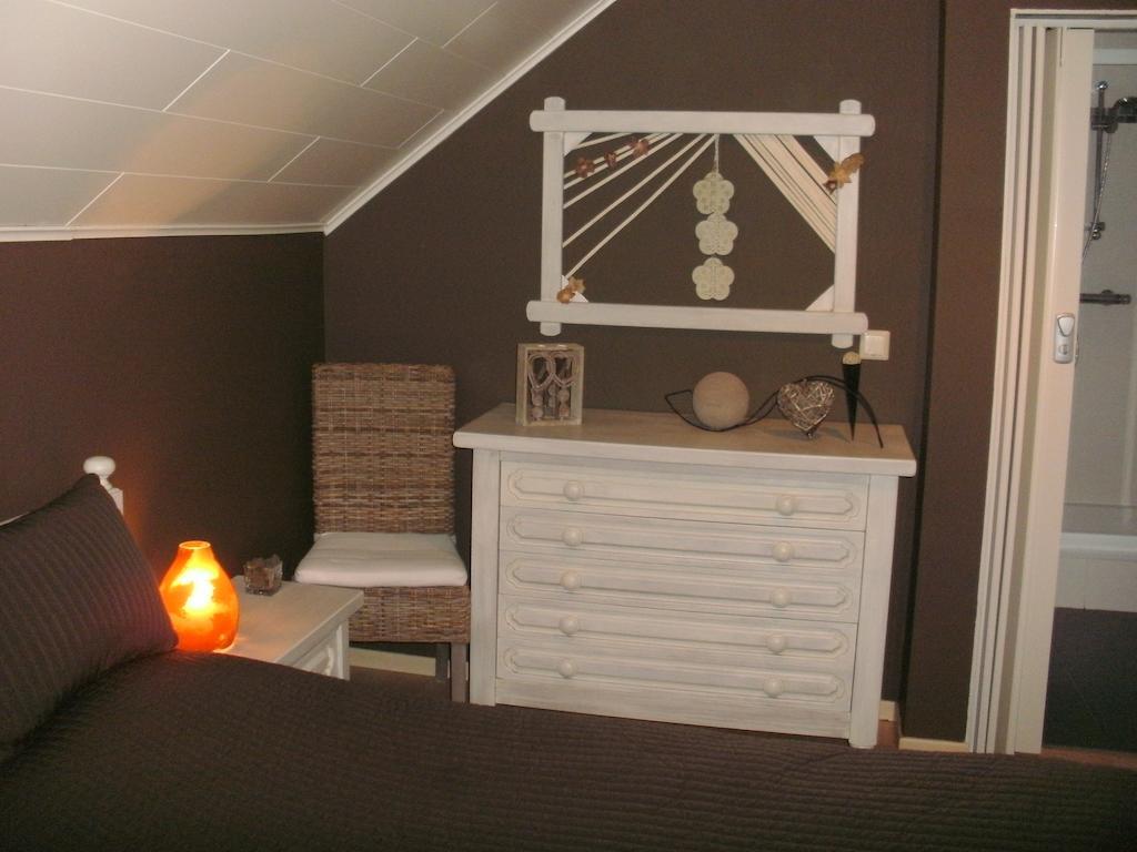Gite Du Vieux Pommier Herbeumont Room photo