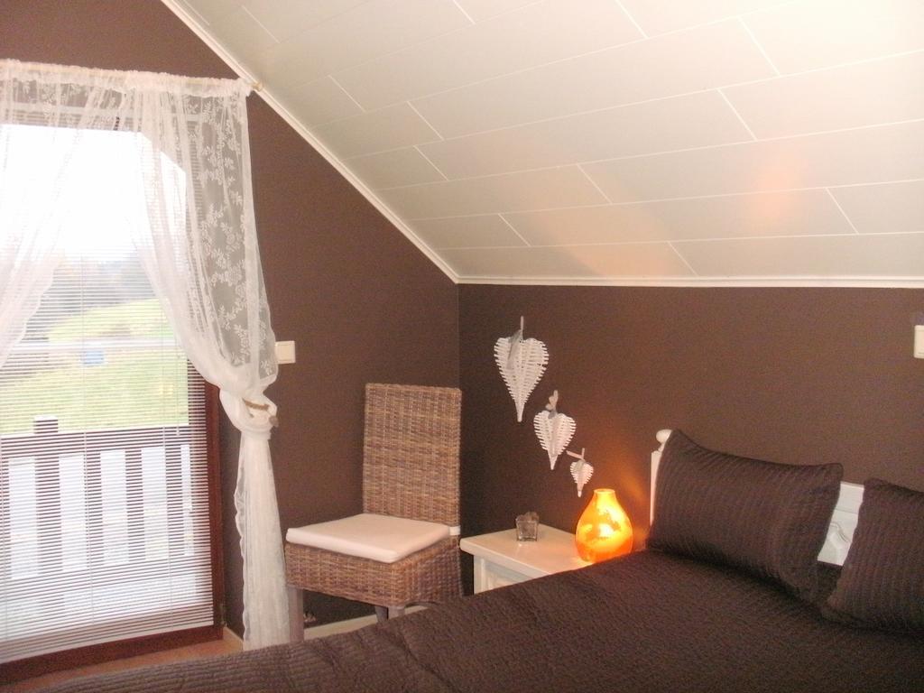 Gite Du Vieux Pommier Herbeumont Room photo